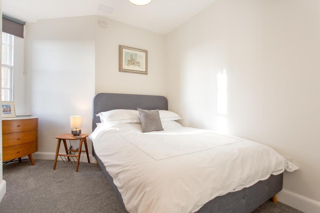 Royal Mile - Old Town Apartment Edimburgo Esterno foto